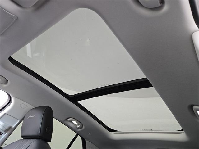 Photo of 2025 Ebony Twilight Metallic Buick Envision