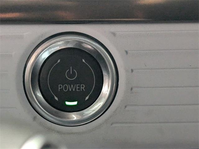 Photo of 2025 Black GMC HUMMER EV Pickup