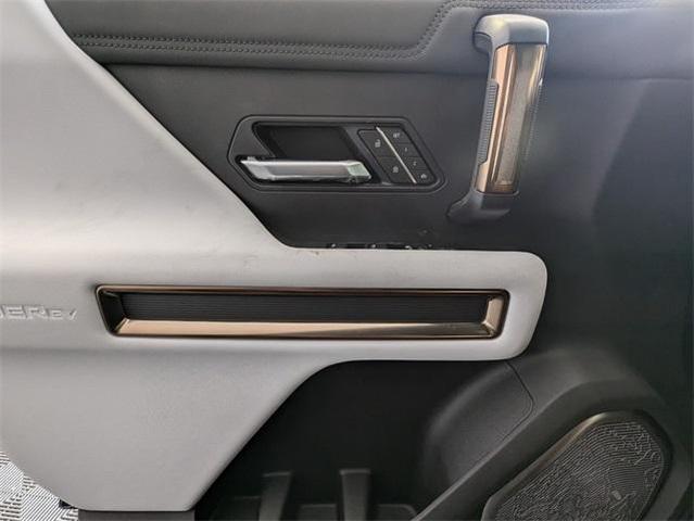 Photo of 2025 Black GMC HUMMER EV Pickup
