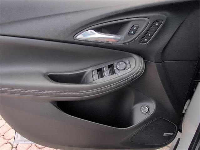 Photo of 2026 White Frost Tri-Coat Buick Encore GX