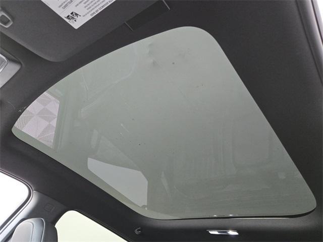 Photo of 2025 Onyx Black GMC Sierra EV