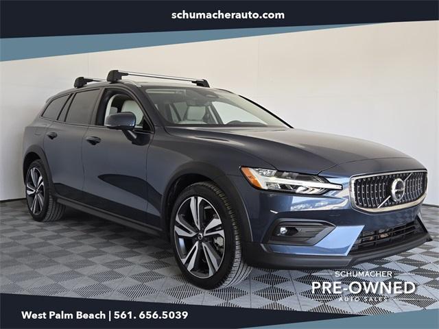 2024 Volvo V60 Cross Country
