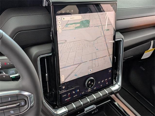 Photo of 2025 White Frost Tri-Coat GMC Yukon