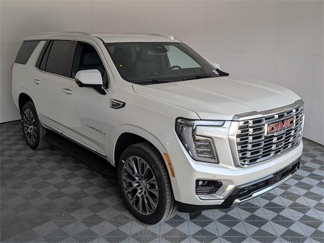 Photo of 2025 White Frost Tri-Coat GMC Yukon