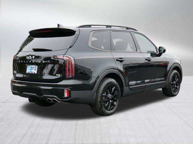 Photo of 2024 Ebony Black Kia Telluride