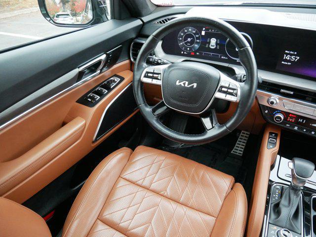 Photo of 2024 Ebony Black Kia Telluride