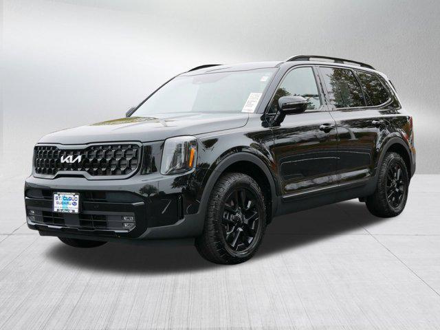Photo of 2024 Ebony Black Kia Telluride