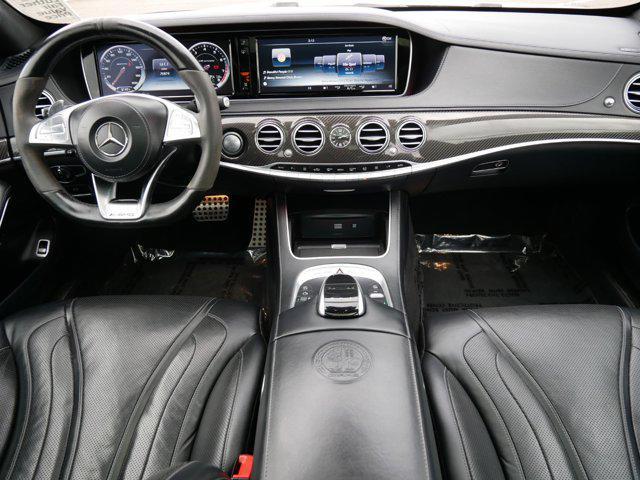 Photo of 2017 designo Magno Cashmere White (Matte Finish) Mercedes-Benz AMG S 63