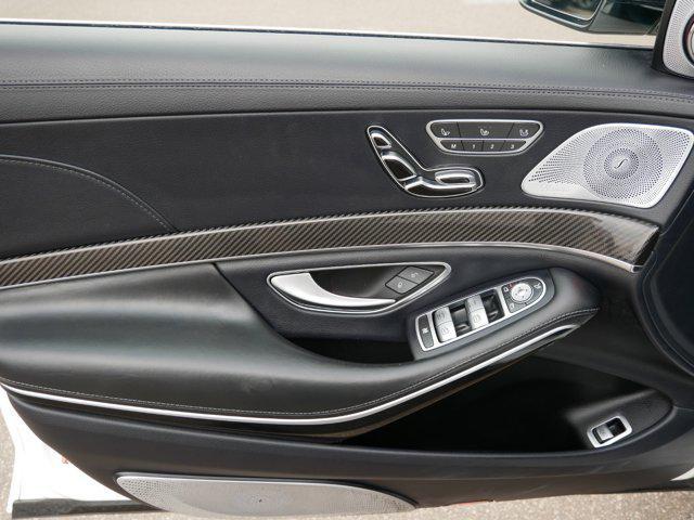 Photo of 2017 designo Magno Cashmere White (Matte Finish) Mercedes-Benz AMG S 63