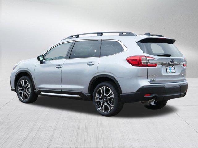Photo of 2025 Ice Silver Metallic Subaru Ascent