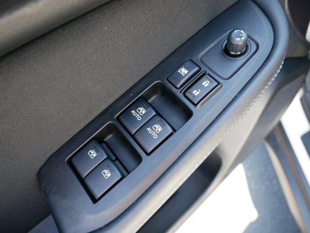 Photo of 2017 Crystal White Pearl Subaru Outback