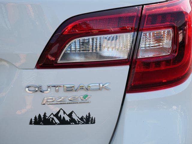 Photo of 2017 Crystal White Pearl Subaru Outback