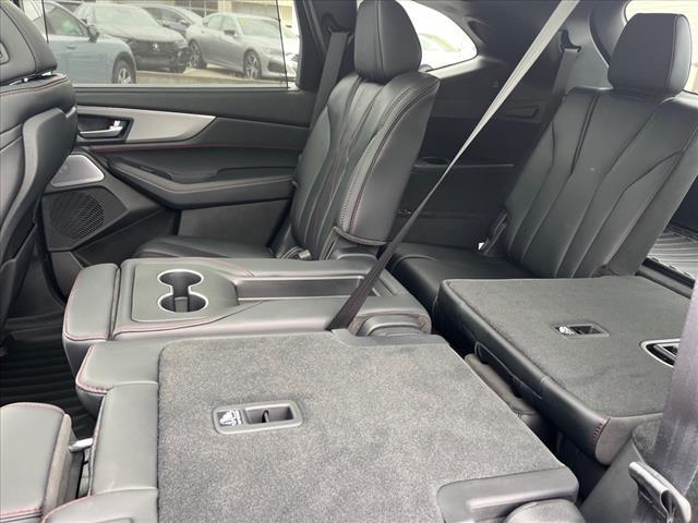 Photo of 2026 Majestic Black Pearl Acura MDX
