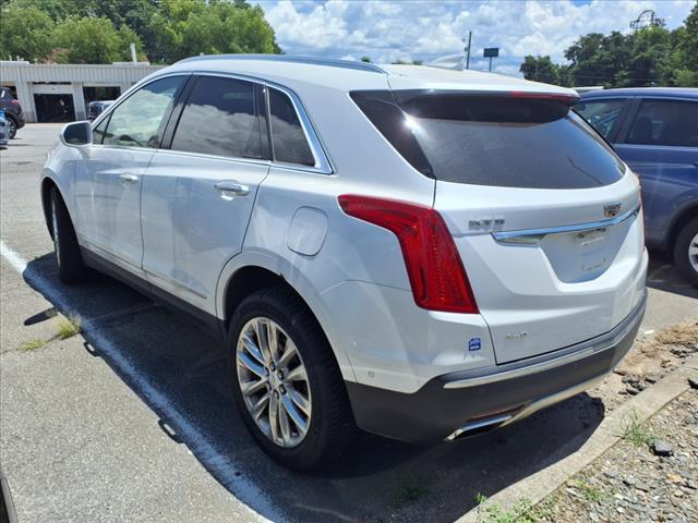 Photo of 2018 Crystal White Tri-Coat Cadillac XT5