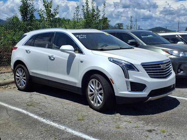 Photo of 2018 Crystal White Tri-Coat Cadillac XT5
