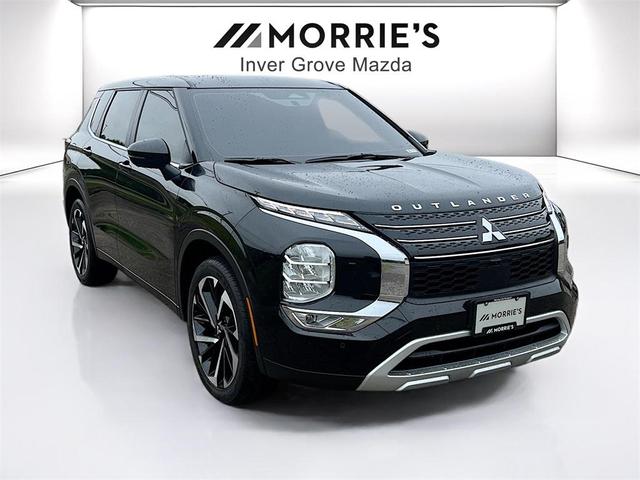 Photo of 2024 Black Diamond Mitsubishi Outlander