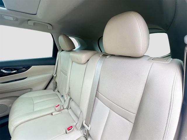 Photo of 2020 Caspian Blue Nissan Rogue