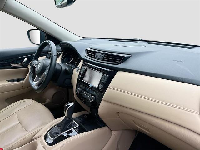 Photo of 2020 Caspian Blue Nissan Rogue