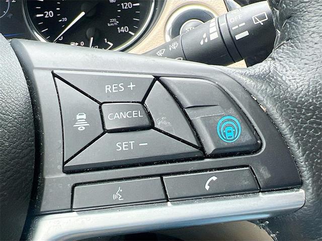 Photo of 2020 Caspian Blue Nissan Rogue