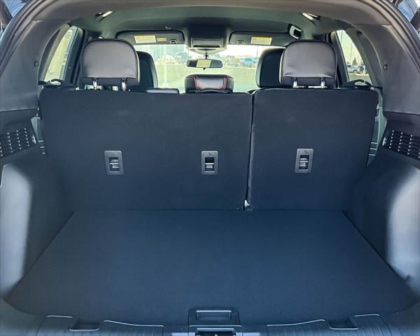 Photo of 2025 Agate Black Metallic Ford Escape