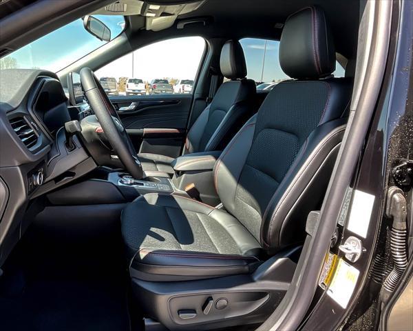 Photo of 2025 Agate Black Metallic Ford Escape