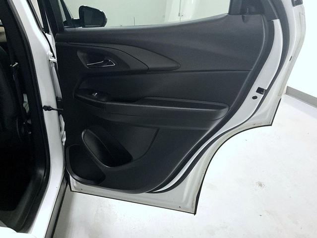 Photo of 2021 Summit White Chevrolet Trailblazer