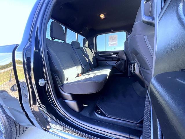 Photo of 2024 Diamond Black Crystal Pearlcoat RAM 1500