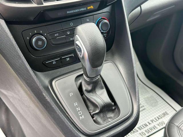 Photo of 2023 FROZEN WHITE METALLIC Ford Transit Connect