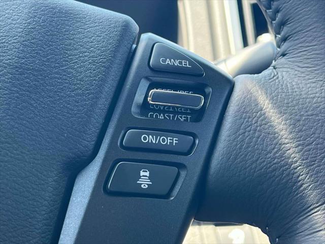 Photo of 2025 Glacier White Nissan Frontier