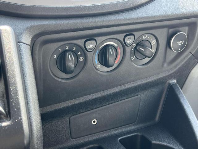Photo of 2017 Oxford White Ford Transit-350