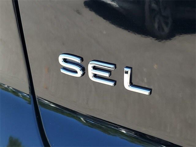 Photo of 2025 Deep Black Pearl Volkswagen Atlas Cross Sport