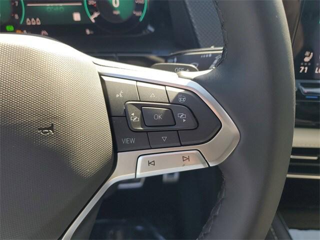 Photo of 2025 Deep Black Pearl Volkswagen Atlas Cross Sport