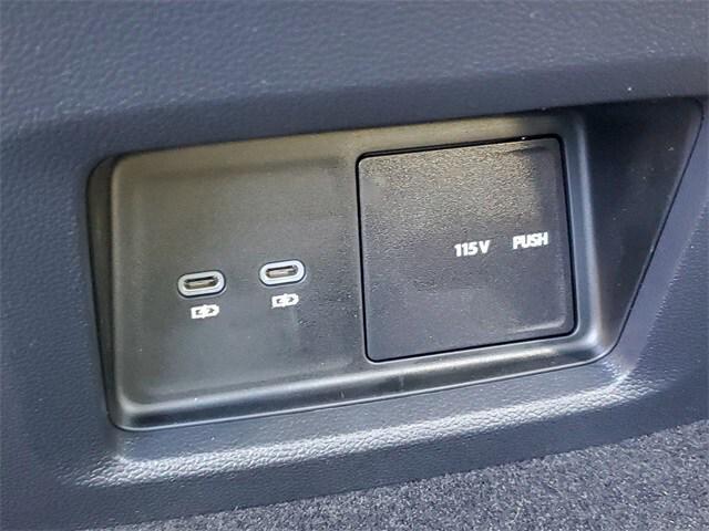 Photo of 2025 Deep Black Pearl Volkswagen Atlas Cross Sport