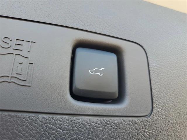 Photo of 2024 Pearl Metallic Lincoln Corsair