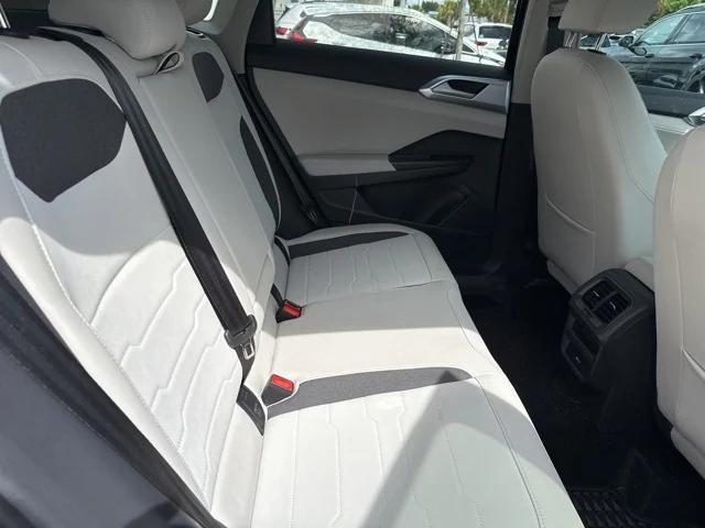 Photo of 2025 Deep Black Volkswagen Taos