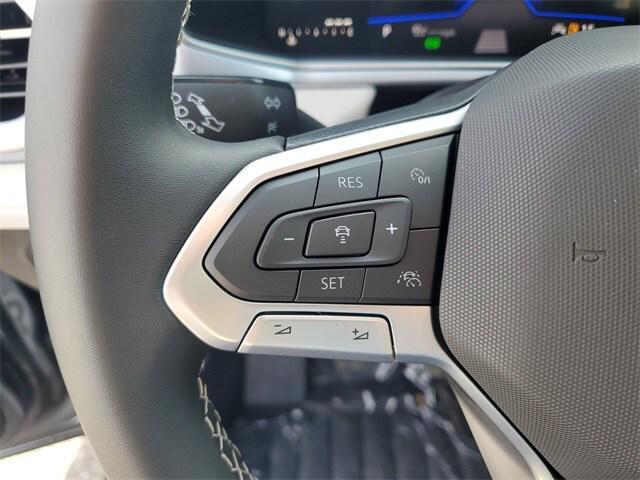 Photo of 2025 Gray Volkswagen Taos