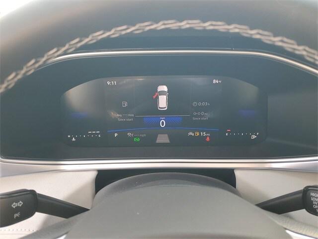 Photo of 2025 Gray Volkswagen Taos