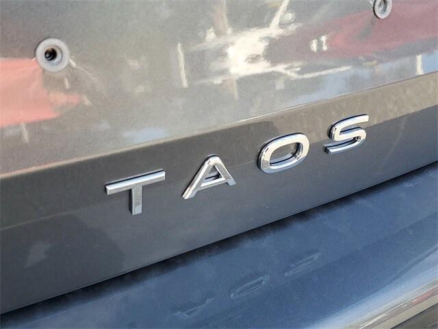 Photo of 2025 Gray Volkswagen Taos