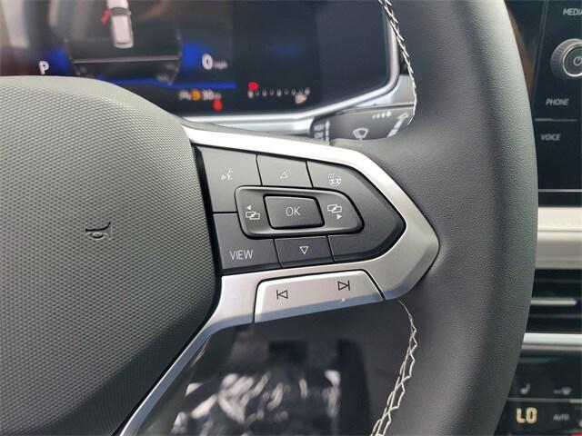 Photo of 2025 Gray Volkswagen Taos
