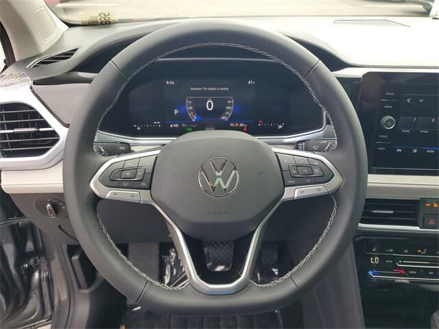 Photo of 2025 Gray Volkswagen Taos