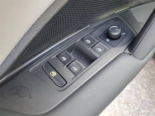 Photo of 2025 Deep Black Pearl Volkswagen Tiguan