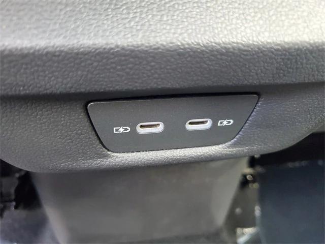 Photo of 2025 Platinum Gray Volkswagen Tiguan