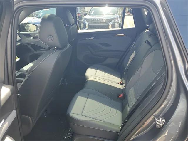 Photo of 2025 Platinum Gray Volkswagen Tiguan