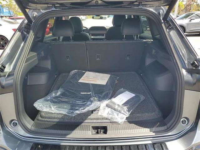 Photo of 2025 Platinum Gray Volkswagen Tiguan