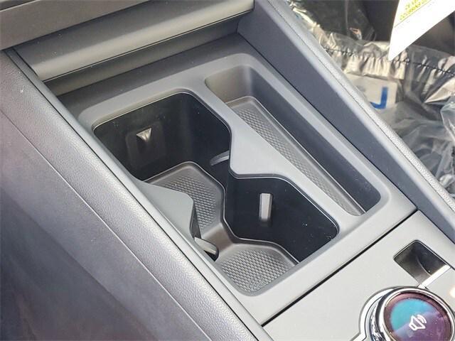 Photo of 2025 Platinum Gray Volkswagen Tiguan