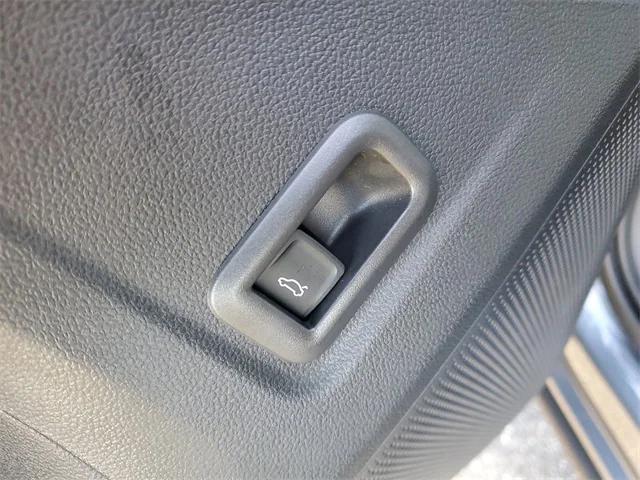 Photo of 2025 Platinum Gray Volkswagen Tiguan