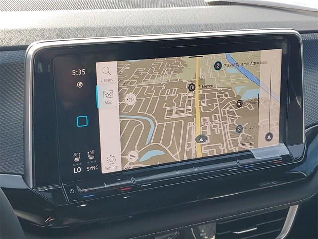 Photo of 2025 Opal White Pearl Volkswagen Atlas Cross Sport