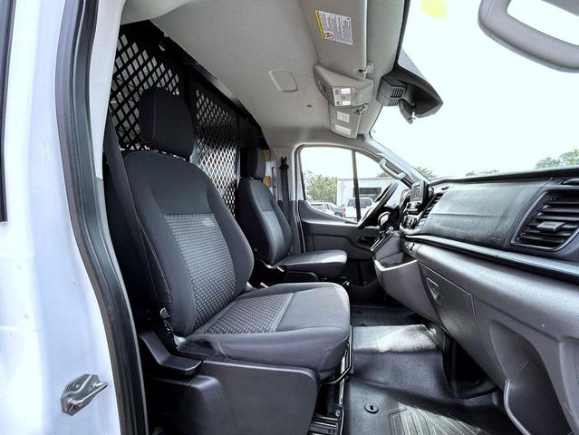Photo of 2024 Oxford White Ford Transit-250