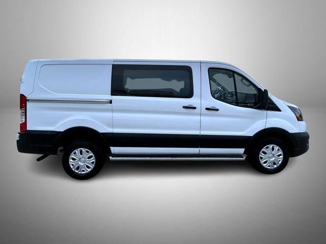 Photo of 2024 Oxford White Ford Transit-250