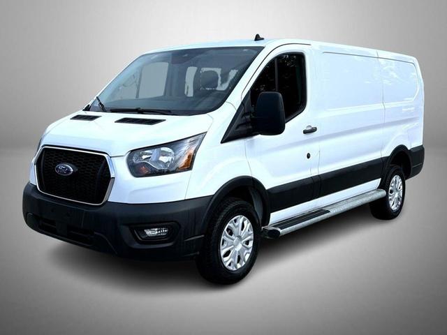 Photo of 2024 Oxford White Ford Transit-250